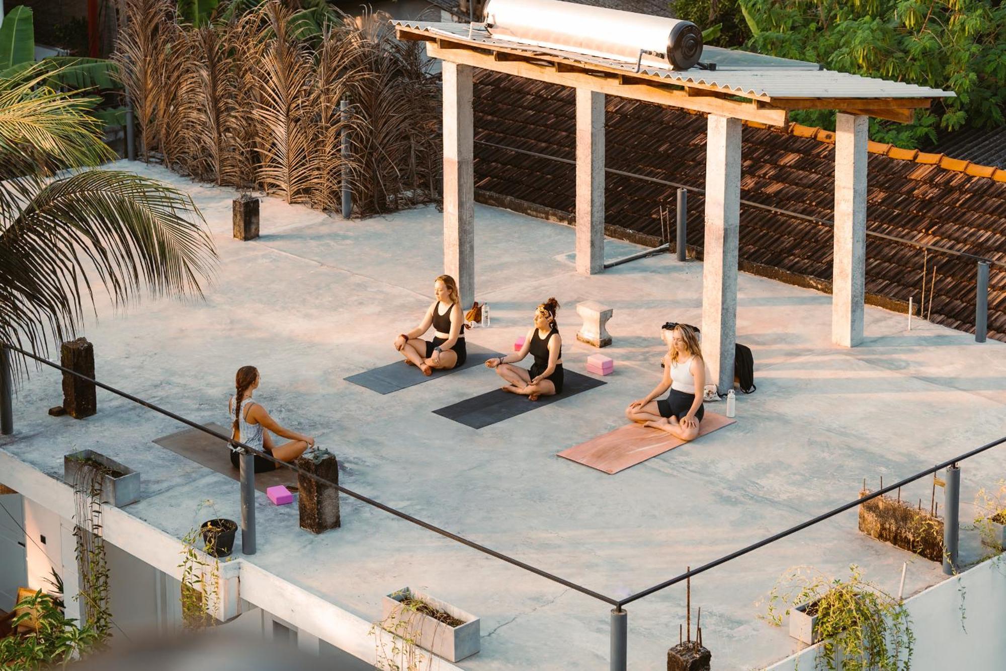 韦利格默Lucky'S Surf Camp住宿加早餐旅馆 外观 照片