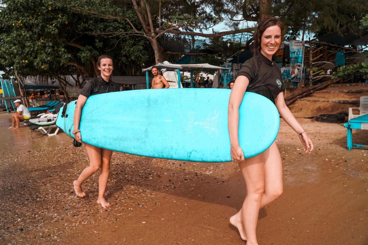 韦利格默Lucky'S Surf Camp住宿加早餐旅馆 外观 照片